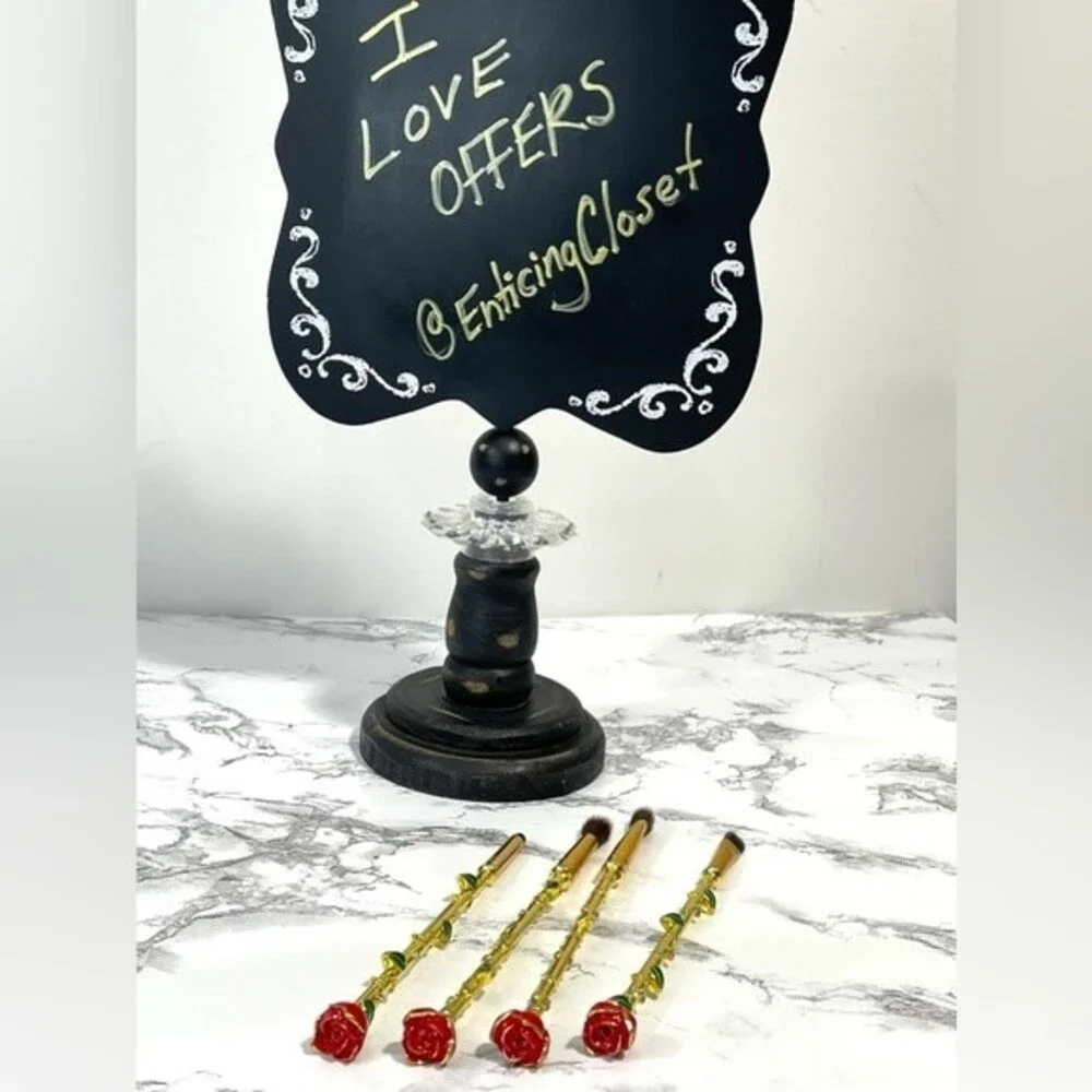 New- Rose Shape Makeup Brush Set - 4pcs Premium Cosmetic Brushes